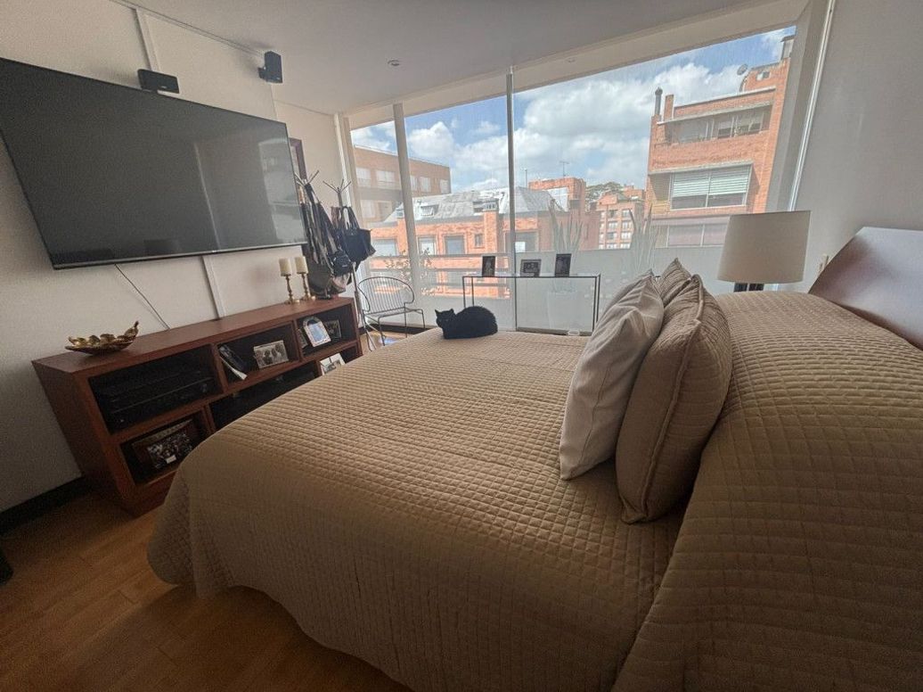 Apartamento de 3 alcobas en venta en Santa Barbara Occidental, Bogotá, 145 m² · foto 12 de 20