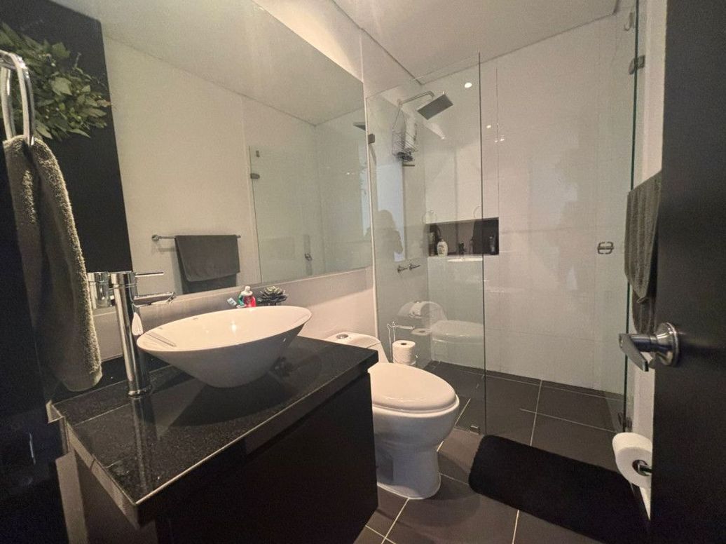Apartamento de 3 alcobas en venta en Santa Barbara Occidental, Bogotá, 145 m² · foto 19 de 20