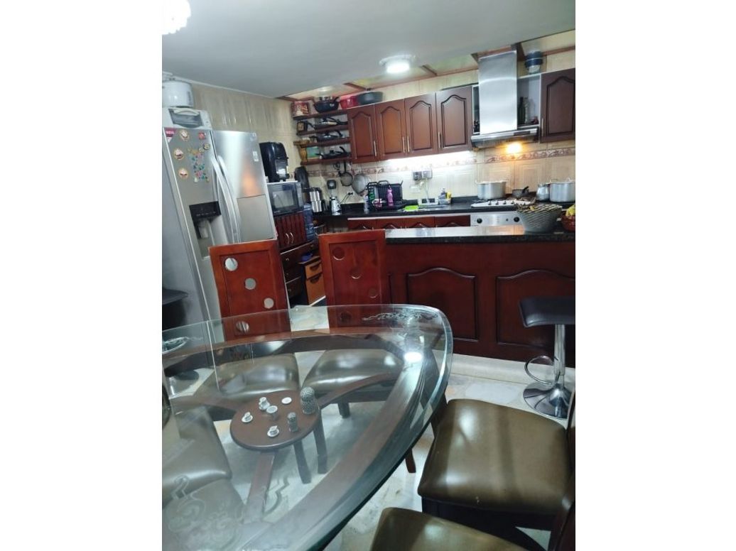 Casa de 3 alcobas en venta en Engativá, Bogotá, 50 m² · foto 4 de 11