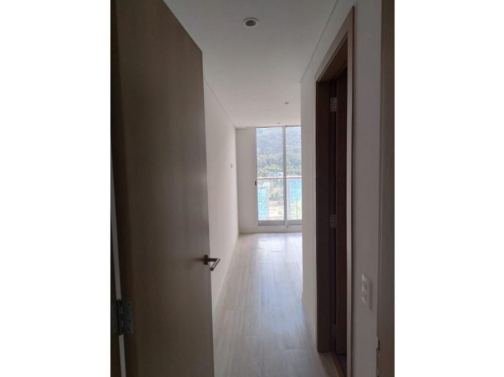 Apartaestudio en venta en Las Nieves, Bogotá, 42 m² · foto 4 de 15