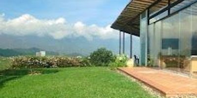  Hermosa Casa Campestre en Unidad Cerrada – ¡Vive rodeado de naturaleza y confort! 

Disfruta de la tranquilidad del campo sin renunciar a la comodidad. Esta espectacular casa campestre de 350 m² se encuentra en una unidad cerrada con seguridad y exclusividad, ideal para quienes buscan paz, espacio y un entorno natural privilegiado.

 Características principales:

 2 amplias alcobas con excelente iluminación natural

 3 baños modernos con acabados de lujo

 Parqueaderos privados para varios vehículos

 Gran zona verde privada, perfecta para disfrutar con familia, mascotas o para proyectos de jardinería

 Espacios abiertos, aire puro y un ambiente de total tranquilidad

 Precio: $12.000.000

Esta propiedad es perfecta como casa de descanso, vivienda principal o inversión en un entorno natural exclusivo.

 ¡Contáctanos hoy y agenda tu visita! Vive la experiencia de tu nuevo hogar campestre.