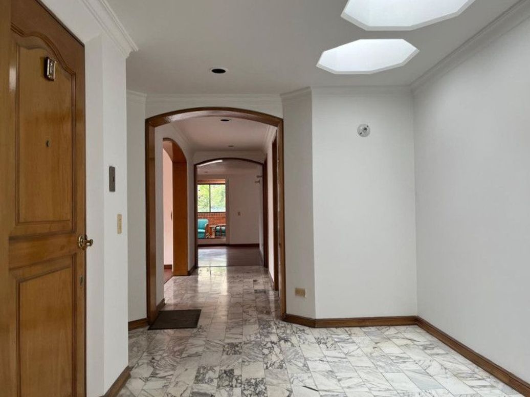 Apartamento de 3 alcobas en venta en Santa Bibiana, Bogotá, 224 m² · foto 4 de 20