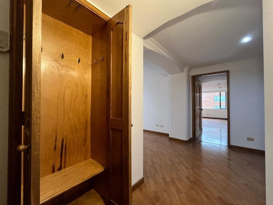Apartamento de 3 alcobas en venta en Santa Bibiana, Bogotá, 224 m² · foto 19 de 20