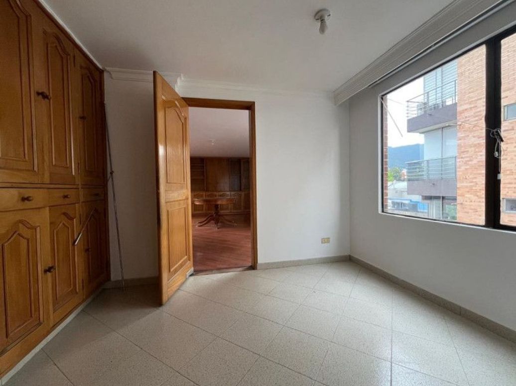 Apartamento de 3 alcobas en venta en Santa Bibiana, Bogotá, 224 m² · foto 9 de 20