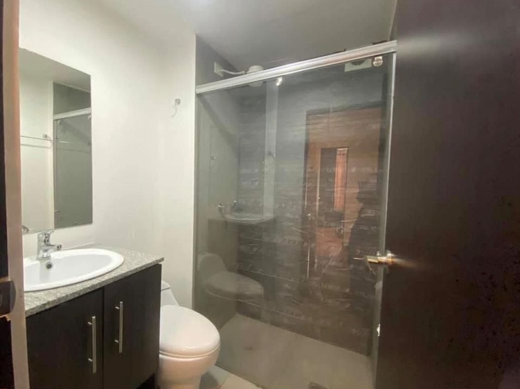 Apartamento de 4 alcobas en venta en El Recuerdo, Bogotá, 184 m² · foto 3 de 20