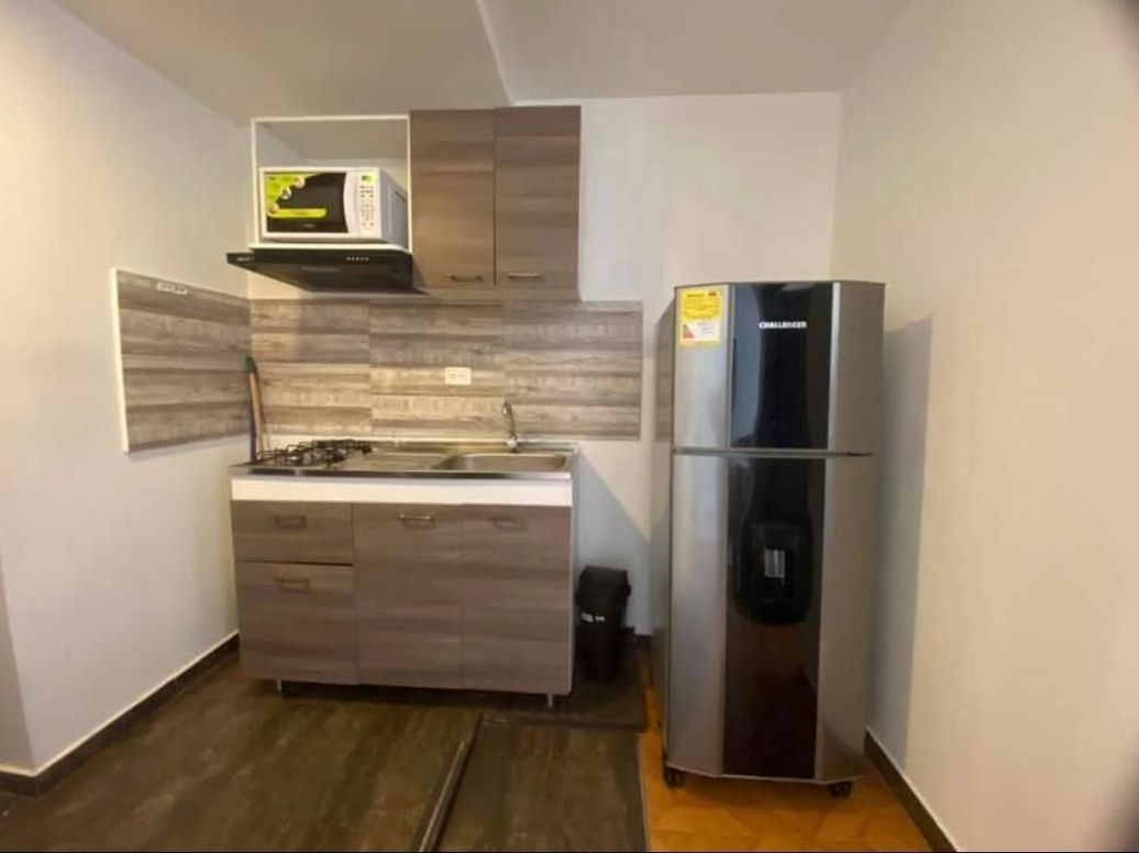 Apartamento de 4 alcobas en venta en El Recuerdo, Bogotá, 184 m² · foto 4 de 20