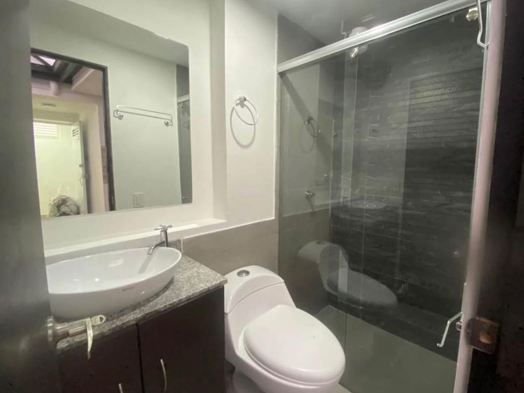 Apartamento de 4 alcobas en venta en El Recuerdo, Bogotá, 184 m² · foto 11 de 20