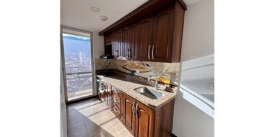 disponible apartamento sector Niquía, cuenta con 3 alcobas con closet, sala comedor, cocina semi integral, 2 baños, zona de ropas , balcón , parqueadero y cuarto útil contacto 3014022509
