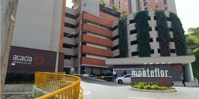 ? Se Arrienda Apartamento Monteflor Acacia (Sabaneta)

Este apartamento ofrece 60 m² aproximadamente, perfectamente distribuidos en un diseño moderno y funcional. Es la opción ideal para quienes buscan comodidad, acabados de calidad y una ubicación estratégica en Sabaneta.

✨ Detalles Clave


 
 Área: 61 m² (Aprox.)
 
 
 Distribución Inteligente:

 
  
  2 Habitaciones (principal con baño privado).
  
  
  2 Baños completos.
  
  
  Estudio/Home Office: Un espacio versátil, esencial hoy en día.
  
  
  Parqueadero privado cubierto y Cuarto Útil (bodega).
  
 
 


 

? Ubicación y Movilidad

 

La Ciudadela Monteflor Acacia en Sabaneta garantiza una conexión inigualable:


 
 Acceso al Metro: Rápido y fácil desplazamiento a la Estación Sabaneta.
 
 
 Vías Principales: Conexión directa con la Autopista Sur y Las Vegas.
 
 
 Sector Completo: Vecindario seguro con rápido acceso a supermercados, centros comerciales (Mayorca), el Parque de Sabaneta, y zonas de esparcimiento.
 



El sector ofrece la tranquilidad de un municipio y la agilidad de transporte de una gran ciudad.

