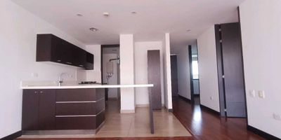 ? ¡Apartamento en venta en el norte de Armenia, Quindío! Edificio Mocawa 

? Ubicado sobre la Avenida Bolívar, en moderno edificio con excelentes zonas sociales.

✨ Características del apartamento:


  Área: 64.61 m²
 2 alcobas ?️
 2 baños ?
 1 parqueadero ?
 Estrato 5
 Precio: $420.000.000


? Zonas sociales tipo club:

Lobby tipo hotel ?️

Piscina para adultos y niños ?‍♂️

Jacuzzi ?

Sauna ?‍♂️

Salón social ?

? Más información y fotos aquí:

ltinversiones.com/apartamento-venta-avenida-bolivar-armenia/9136116

 

? ¡Contáctanos para agendar tu visita!

 

#ApartamentoEnVenta #ArmeniaQuindío #AvenidaBolívar #Inmobiliaria #LTInversiones #ViviendaIdeal #ZonasSociales

 
