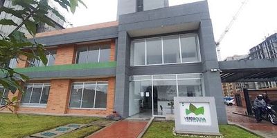 Ofrecemos hermoso apartamento para estrenar, en conjunto cerrado con vigilancia 247, ubicado en una exclusiva zona de Madrid Cundinamarca, en la prosperidad verde oliva y a zona comercial aledaño a la ciudadela. al ingresar encontraras buena iluminación natural, sala comedor amplia y acceso al  balcón, cocina integral, excelentes espacios, zona de lavado, 1 estudio 3 habitaciones, 2 baños total mente terminado. cualquier información adicional contáctenos al correo electrónico monica.morenoinmobiliariabogota.com. el equipo de inmobiliaria Bogotá  esta comprometido a  brindar  una experiencia de vida excepcional para nuestros clientes desde el momento en que se unen a nuestra comunidad