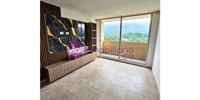 Arriendo apartamento a estrenar en conjunto Lotus, localizado contiguo al Batallón Rooke, un sector de excelente clima de la ciudad de Ibagué, rodeado de amplias zonas verdes, zonas comunes, parqueaderos cubiertos y muchas más bondades.

El apartamento cuenta con 3 habitaciones, baño social, baño de la habitación principal, patio de ropas independiente, balcón, Sala comedor con pared de lujo, cocina integral.

 
