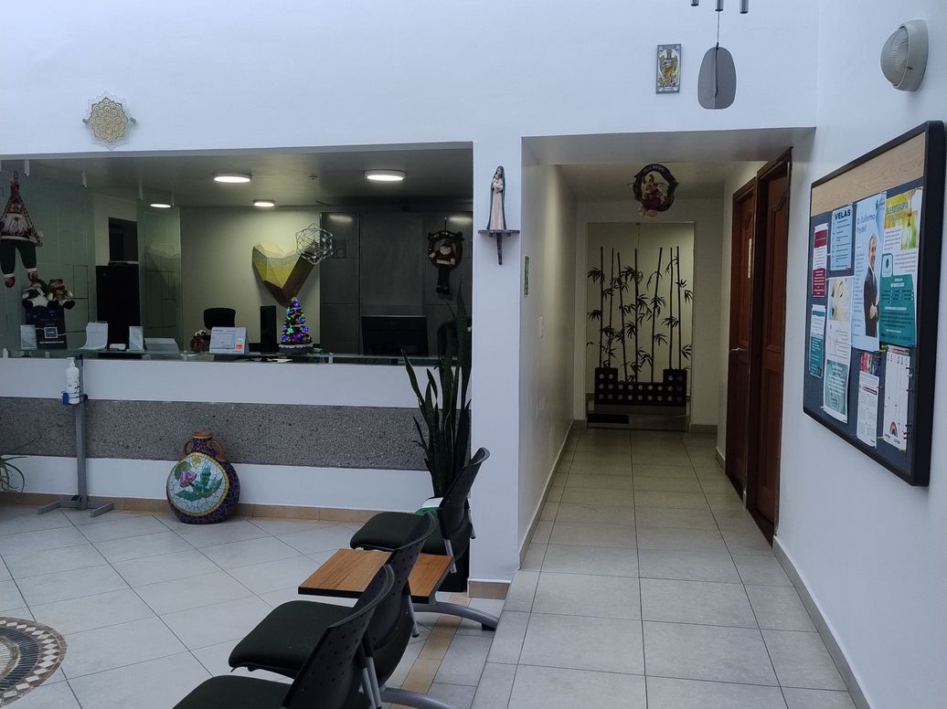 Casa de 6 alcobas en venta en Cjr Balzares, Bogotá, 460 m² · foto 3 de 20