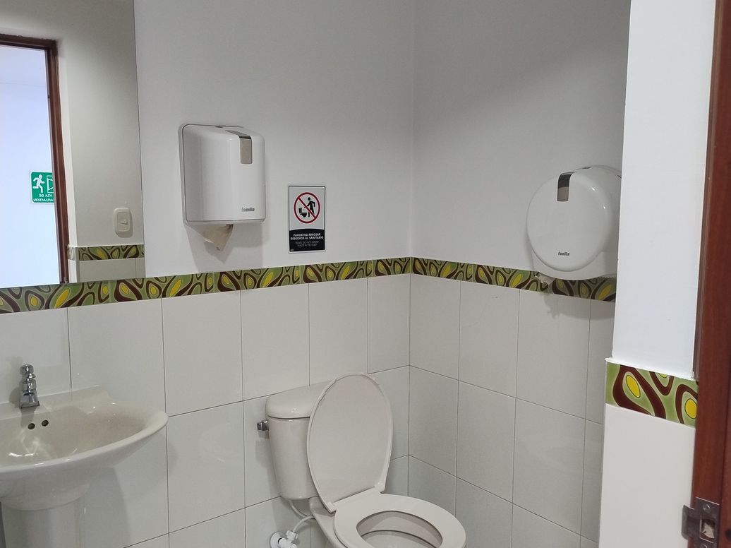 Casa de 6 alcobas en venta en Cjr Balzares, Bogotá, 460 m² · foto 14 de 20