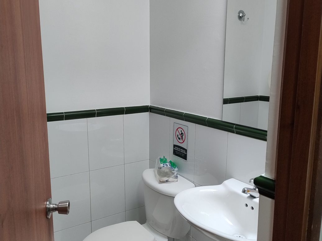 Casa de 6 alcobas en venta en Cjr Balzares, Bogotá, 460 m² · foto 15 de 20