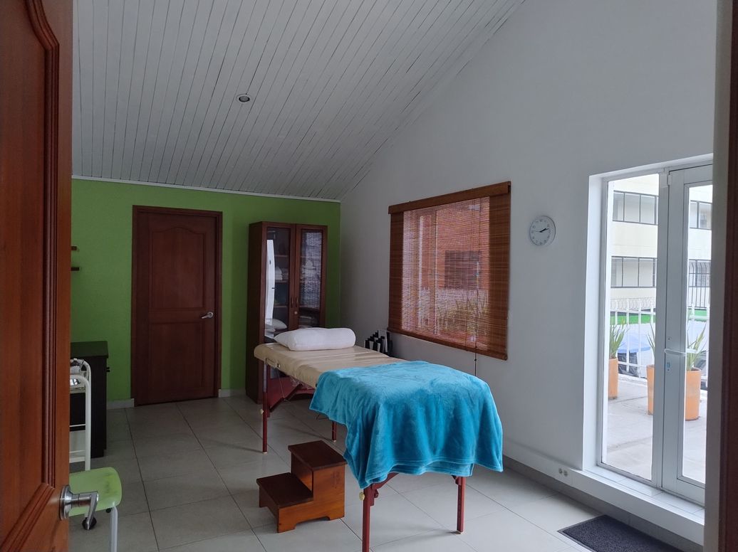 Casa de 6 alcobas en venta en Cjr Balzares, Bogotá, 460 m² · foto 12 de 20