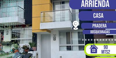 En conjunto cerrado, contamos con una casa de dos (2) niveles, la cual consta de tres (3) habitaciones con su respectivo clóset, estudio o lobby, tres (3) baños con ducha, salacomedor, cocina integral concepto abierto, patio de ropas cubierto, zona de parqueo al aire libre, pisos en cerámica y calentador a gas. El inmueble está ubicado en un conjunto con múltiples bondades como sauna, turco, piscina, cancha múltiple, sendero de bicicletas, sendero peatonal, salón social, espacio para gimnasio de forma libre, juego de parques infantiles, portería con vigilancia privada las 24 horas; este cuenta con cercanía a panaderías, tiendas, restaurantes y establecimientos de comida rápida.