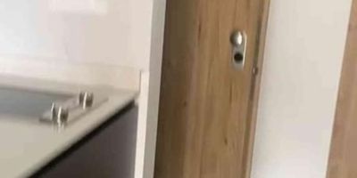 [ARR] ID HOUM: 163271

Entérate de todos los beneficios al arrendar con nosotros:
    • Asistencia e intermediación con el propietario
    • Firma tu contrato online
    • Arrienda sin burocracia, sin papeleos ni notarías

Departamento en arriendo, ubicado en el barrio Chicó Norte III, con una superficie construida de 29.50 m² y superficie total de 29.50  m². 

Sus principales características son:

    • No amoblado
    • 1 dormitorio
    • 1 baño
    • Admite mascotas
    • 1 parqueadero
            
Además, el inmueble cuenta con las siguientes amenidades:

    • Ascensor
    • Gimnasio
    • Zona de asadores

Si arriendas con nosotros, te brindamos asesoría personalizada durante todo el proceso.

Requisitos para arrendar con nosotros:

    • Arrienda sin codeudor*, fácil, rápido y seguro
    • Demuestra un ingreso mensual neto de al menos 2.5 veces el valor del arriendo (los ingresos mensuales se pueden complementar por las personas que vivirán en este inmueble)
    • Completa tu información básica y mándanos tus extractos bancarios o documentos que demuestren tus ingresos
    • No debes tener reportes negativos en centrales de crédito
        

IMPORTANTE:

    • Te invitamos a agendar una visita a esta propiedad
    • Si tienes alguna duda por favor puedes solicitar más información desde los portales como también contactarte directamente con nosotros
    
Más que una inmobiliaria, somos Houm.
*Aplican T&C