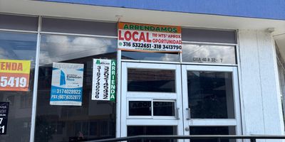 Local comercial en arriendo, muy amplio y cuenta con baño. 