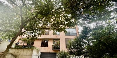 VISTE EL VIDEO? Aparatestudio exterior, amoblado, muy iliminado, cocina abierta, balcon y terraza, dos baños, zona con escritorio, segundo piso, exclente ubicacion. 

 

Llama ya!
