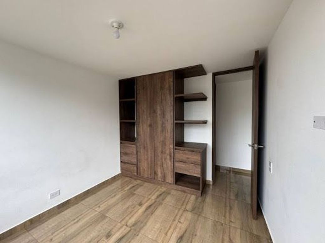 Apartaestudio en venta en El Redil, Bogotá, 35 m² · foto 10 de 12