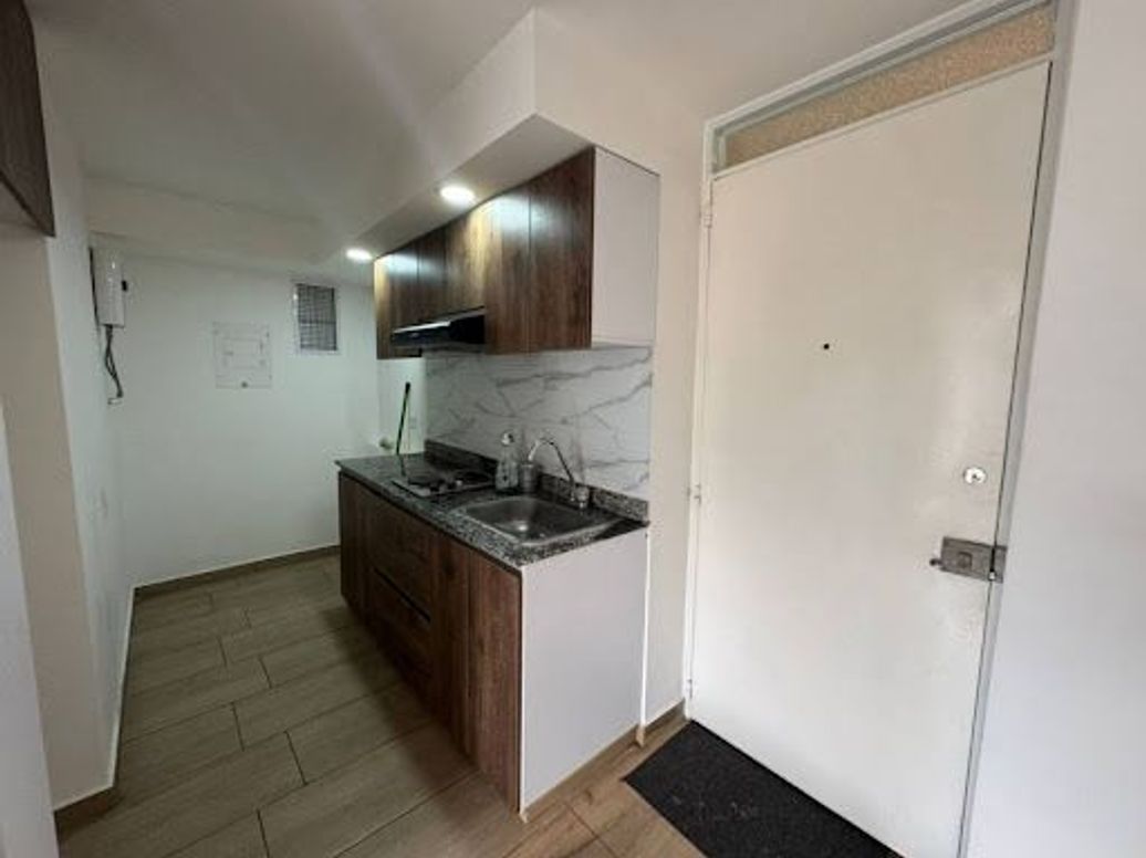 Apartaestudio en venta en El Redil, Bogotá, 35 m² · foto 6 de 12