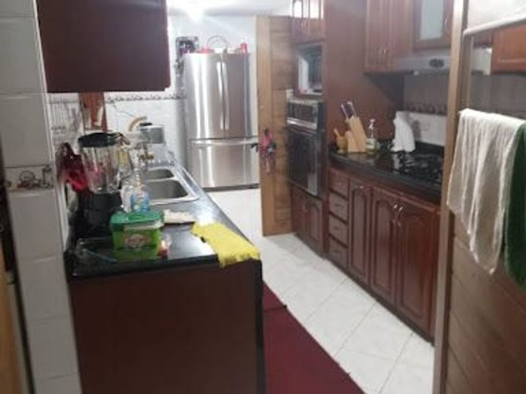 Apartamento de 3 alcobas en venta en La Carolina, Bogotá, 240 m² · foto 12 de 20