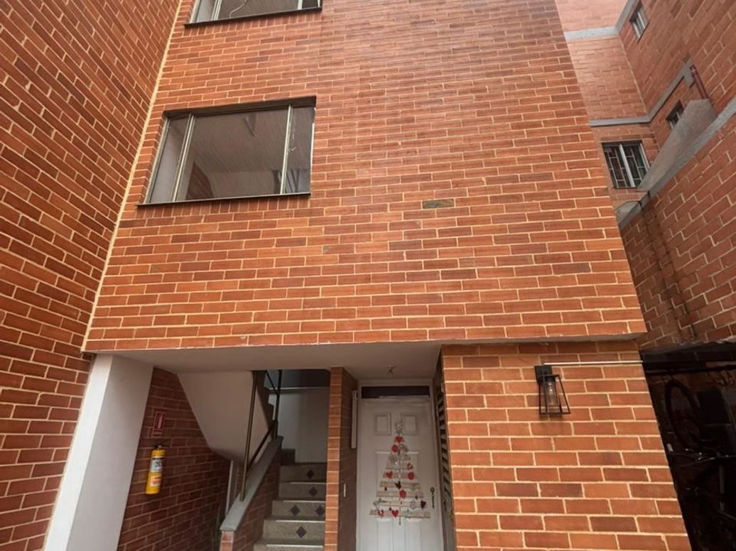 Apartamento de 3 alcobas en venta en Britalia, Bogotá, 67 m² · foto 3 de 20