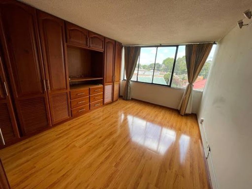 Apartamento de 2 alcobas en venta en Niza Viii, Bogotá, 103 m² · foto 6 de 16