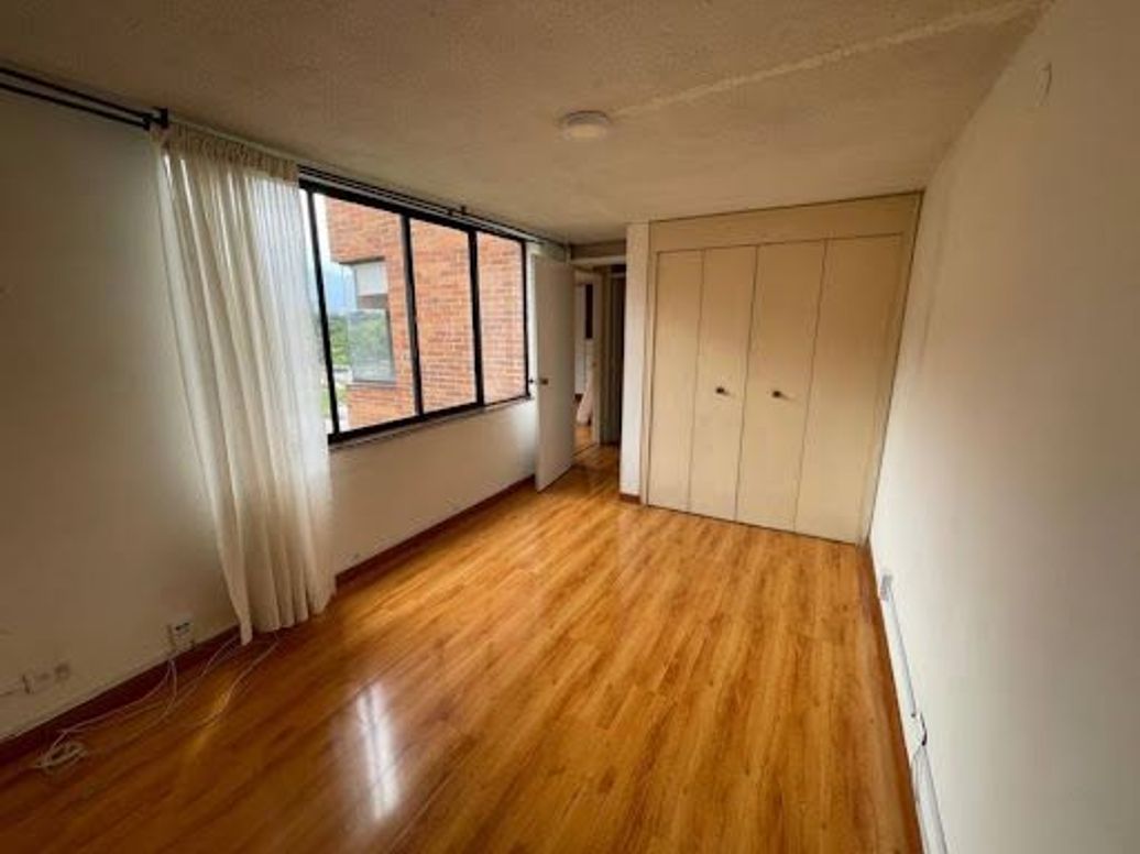 Apartamento de 2 alcobas en venta en Niza Viii, Bogotá, 103 m² · foto 10 de 16