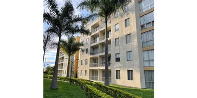 ? ¡Se Vende Hermoso Apartamento en el Sector de Mirriñao!

Disfruta de un espacio moderno, cómodo y con una ubicación estratégica.
Este acogedor apartamento cuenta con:

✨ Características del Apartamento:


 
 Amplia sala comedor
 
 
 Balcón con vista interna
 
 
 Cocina integral en excelente estado
 
 
 2 alcobas con clóset
 
 
 2 baños completos
 
 
 Zona de oficios independiente
 
 
 Parqueadero propio en plataforma
 
 
 Equipado con persianas y calentador
 


? Ubicación privilegiada, cerca de:


 
 Centro Comercial La Cometa
 
 
 Clínicas, restaurantes y supermercados
 
 
 Universidad del Valle
 
 
 Vías de acceso hacia Cali, el centro y transporte público cercano
 
 
 Parques, Boulevard La Carbonera y parque recreacional
 


? Zona Social del Conjunto:


 
 Ascensor
 
 
 Portería y vigilancia
 
 
 Zonas verdes
 
 
 Piscina
 


Un lugar ideal para vivir con comodidad, seguridad y una excelente valorización.
¡Agenda tu visita y enamórate de tu próximo hogar!
