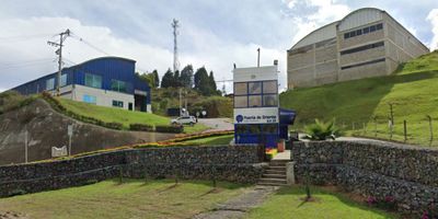 ✅EN VENTA✅

"¿Estás listo para crecer tu empresa? ?? Encuentra el lugar perfecto para ti y tu compañía. !Compra ya!

Tu nueva bodega en Guarne calidad y confort en cada espacio, si buscas un espacio amplio y con excelente ubicación, este apartamento es para ti. ?

✨ Características principales:
?Área: 750 m² 

cuenta con puerta camión y muelle de carga resistencia de piso de 5 toneladas y energía 75kva

Esta bodega es perfecto para quienes desean crear un espacio amplio y seguro para sus empleados, disfrutando de la  tranquilidad de un entorno único en una de la mejor zona de la ciudad. ¡No dejes pasar esta increíble oportunidad!, Escríbenos para conocer más detalles. ℹ️?

? ¡Agenda tu visita y enamórate de este hogar! ??

#TuHogarTeEspera #NuevoComienzo #ViviendaConEstilo"
