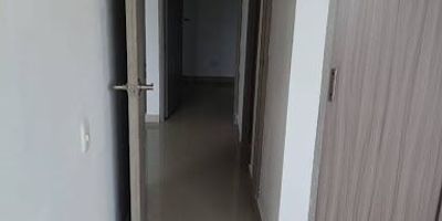 SE ARRIENDA APARTAMENTO EN SECTOR DE SUBA , FRENTE A HOSPITAL SUBA EN CONJUNTO RESIDENCIAL BELLAVISTA.,CERCA AL CENTRO COMERCIAL PLAZA IMPERIAL, AL PIE DE SUPERMERCADO ZAPATOCA.
ESTE LINDO APARTAMENTO UBICADO EN UN SECTO PISO, CUENTA CON DOS HABITACIONES CON CLOSET, BAÑO SOCIAL CON DIVISION EN VIDRIO, EXTRACTOR DE OLORES, SALA COMEDOR, COCINA INTEGRAL CON AREA DE LAVANDERIA, Y CALENTADOR A GAS.
EL CANON $ 1.400.000 CON ADMINISTRACION INCLUIDA