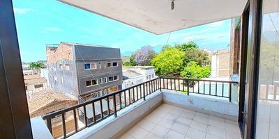 Apartamento en venta en el Ingenio, Conjunto residencial Rivera del Ingenio.
Ubicado en una zona estratégica de la ciudad  Estrato 5, 4to piso
¡Quieres conocerlo, programa una visita ya mismo!