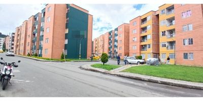 Se arrienda hermoso apartamento con excelentes acabados en unidad abierta. Ubicado en el municipio de La Ceja, Antioquia, sector Montesol. Esta propiedad de 58m2 te ofrece:
-3 habitaciones con closets
-2 baños completos
-Sala comedor de concepto abierto, ideal para compartir en familia
-Cocina integral con espacio de almacenamiento
-Patio de ropas
-Balcón

La unidad cuenta con:
*Parqueadero para visitantes
*Zonas verdes
*Senderos para caminar

Ubicación privilegiada:
Ubicados en la zona urbana de La Ceja, cerca de la Clínica San Juan de Dios, zonas comerciales y fácil acceso al transporte público. Todo a tu alcance.

¡No te pierdas esta excelente oportunidad!
