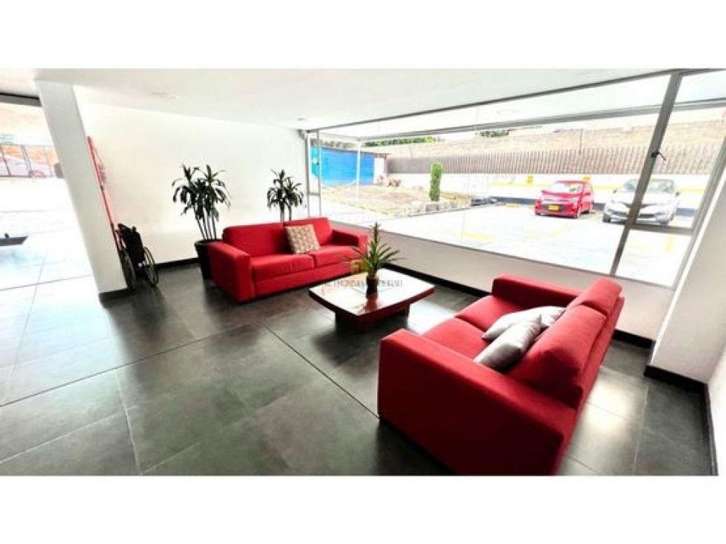 Apartamento de 3 alcobas en venta en La Calleja, Bogotá, 163 m² · foto 3 de 20