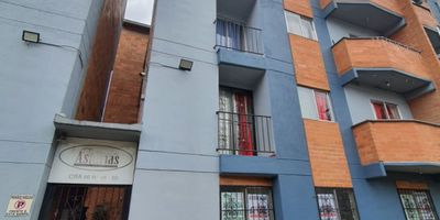 Apartamento en  Arriendo. Asturias, Itagüí – Primer Piso
¡Oportunidad única de vivir en una de las zonas más tranquilas y convenientes de Itagüí! Este acogedor apartamento ubicado en el primer piso del sector Asturias ofrece comodidad, fácil acceso y una excelente distribución ideal para familias, parejas o personas que buscan un espacio práctico y bien ubicado. Su entorno residencial, cercano a transporte, comercios y parques, convierte este inmueble en una excelente opción para quienes desean confort y calidad de vida.