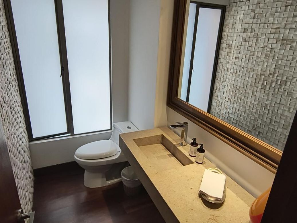 Apartamento de 3 alcobas en venta en La Cabrera, Bogotá, 340 m² · foto 14 de 20