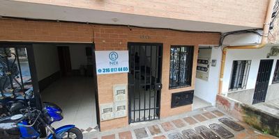 APARTAESTUDIO de 25 M2, un solo ambiente, cocina integral pipeta, baño,
especial para vivienda o negocio 
CERCANÍAS, terminal del norte, parque de Juanes, la 65