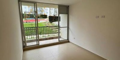 SE ARRIENDA !! hermoso apartamento en Majestic II,  3 Habitaciones, cocina integral completa, sala comedor, 2 baños, zona de ropas. cerca a colegios, supermercados, restaurantes, zona de fácil acceso vehicular. el conjunto cuenta con todas las zonas sociales piscina, cancha, parque de niños, zonas verdes... CONTACTANOS!! 