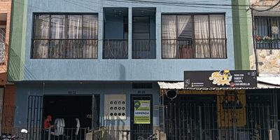 Hall, 2 alcobas,1 closet,cocina sencilla, red de gas, 1 patio,1 baño,estrato 3, área 35m2.