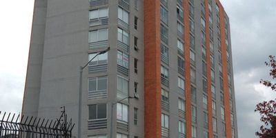 Arrendamos excelente aparta estudio GRATAMIRA ,  EDIFICIO EDIFICIO GRATAMIRA 131,  un solo ambiente, cocina eléctrica, closet, un baño, vista al oriente de la ciudad, 
iluminación natural sol de la mañana. edificio cuenta con salón social, gimnasio, sala de estudio,vías de acceso calles 127 -134, avenida Boyaca.

cita previa. contacto y cita previa. Robert Esoarza 3222101918...... Jacqueline Martin 3118982171... 1. Contáctenos también por WhatsApp, ....... 2. Cita previa, ....... 3. WWW.INMOBILIARIACARLOSDURAN.CO, ....... 4. Preguntemos por el VIDEO de la propiedad, ...... 6.instagram: inmobiliaria_carlosduran.....7. estudio con aseguradora el libertador y sura........