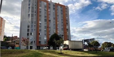 Arrendamos excelente aparta estudio GRATAMIRA ,  EDIFICIO EDIFICIO GRATAMIRA 131,  un solo ambiente, cocina eléctrica, closet, un baño, vista al oriente de la ciudad, 
iluminación natural sol de la mañana. edificio cuenta con salón social, gimnasio, sala de estudio,vías de acceso calles 127 -134, avenida Boyaca.

cita previa. contacto y cita previa. Robert Esoarza 3222101918...... Jacqueline Martin 3118982171... 1. Contáctenos también por WhatsApp, ....... 2. Cita previa, ....... 3. WWW.INMOBILIARIACARLOSDURAN.CO, ....... 4. Preguntemos por el VIDEO de la propiedad, ...... 6.instagram: inmobiliaria_carlosduran.....7. estudio con aseguradora el libertador y sura........