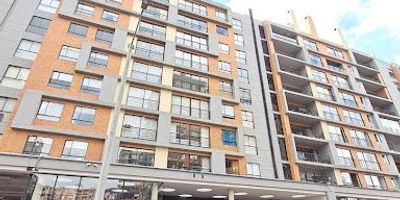 Hermoso Apartamento de 66m2 ,vista exterior, 2 habitaciones, 1 estudio, 2 baños, cocina integral, zona  lavandería, 1 parqueadero, 1 deposito. El edificio cuenta con salón social, parque infantil, zona Bbq, gimnasio, vigilancia 247, parqueadero de visitantes,zonas verdes, vigilancia 247. con una administracion $426.00.000  Zona comercial Excelentes vías de acceso, cerca al homecenter, buen acceso a trasporte publico, etc.