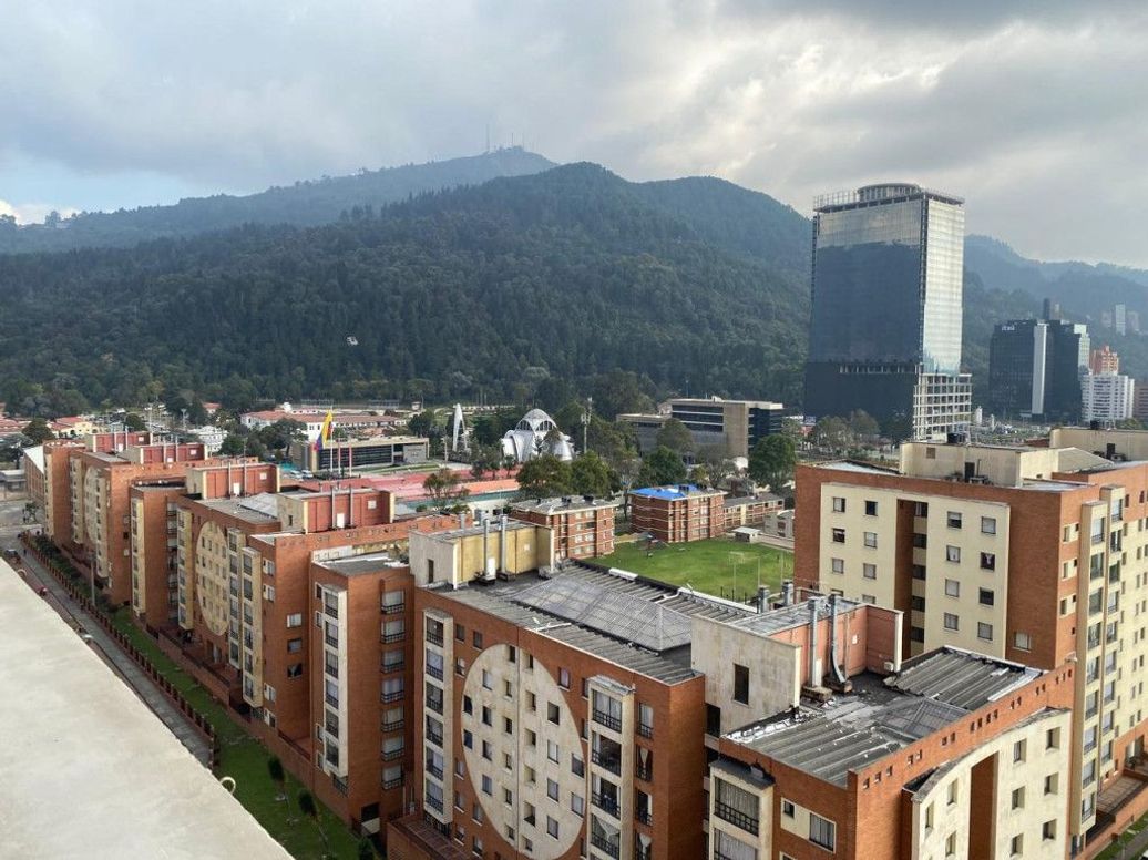 Apartamento de 3 alcobas en arriendo en Santa Ana Occidental, Bogotá, 170 m² · foto 16 de 20