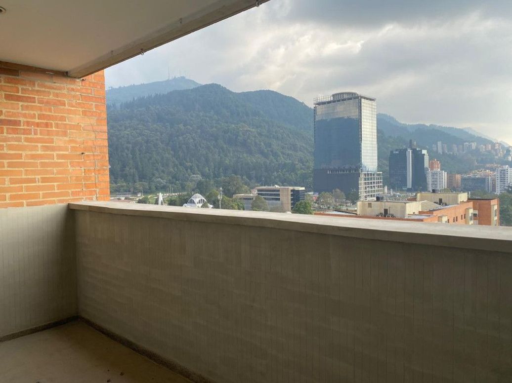 Apartamento de 3 alcobas en arriendo en Santa Ana Occidental, Bogotá, 170 m² · foto 18 de 20