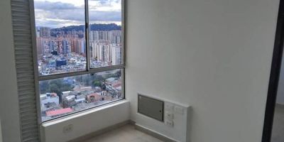 Apartamento en venta de 49 m2, con vista exterior, ubicado en un 20 avo piso (Torre 1 Apto 2010),acceso por ascensor y escaleras, parqueadero comunal. Consta de 1 habitación, 1 baño, sala comedor, cocina integral y zona de lavandería. Tiene piso cerámico en todo el inmueble. El conjunto cuenta con salón comunal, parque infantil, zonas verdes, y vigilancia privada las 24 horas. Cerca a centro comercial  Parque La Colina; cerca a almacenes de cadena Tienda D1, Éxito, Carulla, Colsubsidio, Olímpica, Tienda Ara; cerca a colegio Divino Salvador; cerca a paraderos del SITP; Vías de acceso por la Avenida Boyacá y Calle 163.
 h_property_nid_ref:  36544469425
 h_property_uuid_detail:  321e0dd5-6c97-4a05-9dd6-63fd1839e5ea
 ubicacion: Bogotá,Colina
 Inmueble ofertado por nuestro aliado HABI.