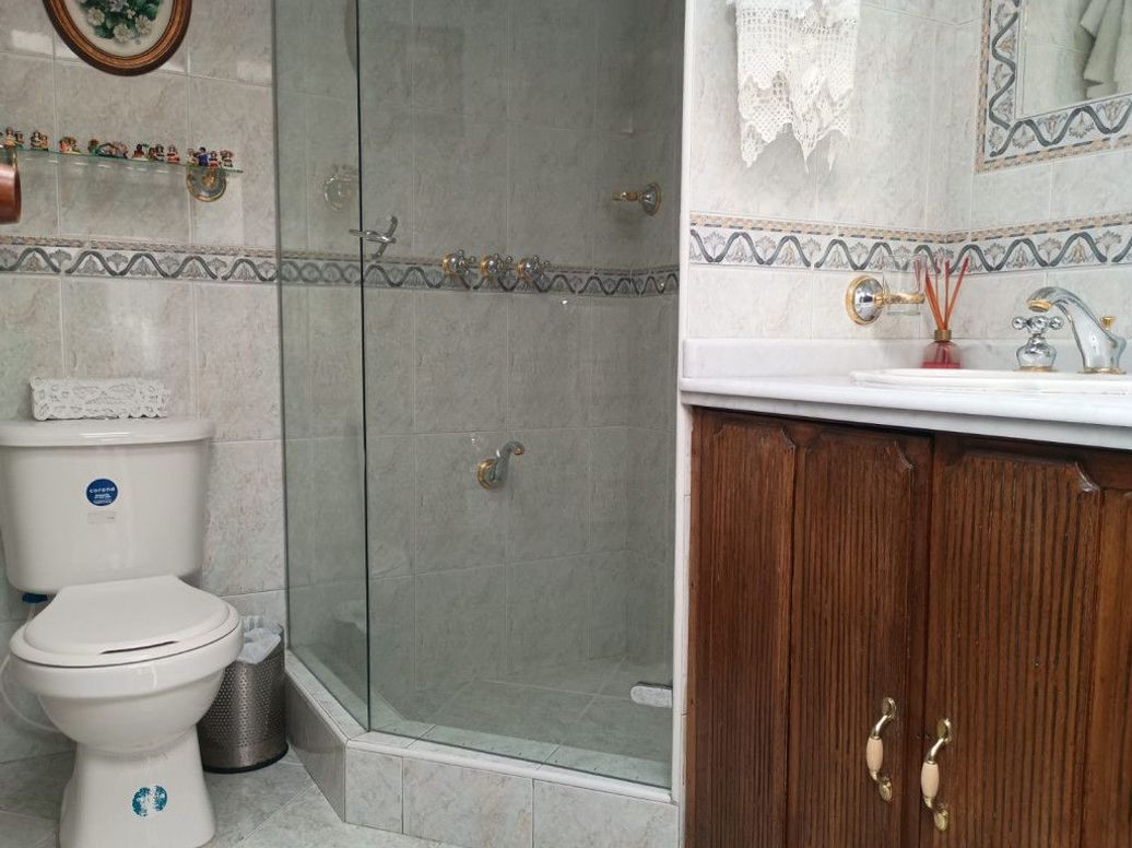 Casa de 4 alcobas en venta en Niza Norte, Bogotá, 313 m² · foto 12 de 20