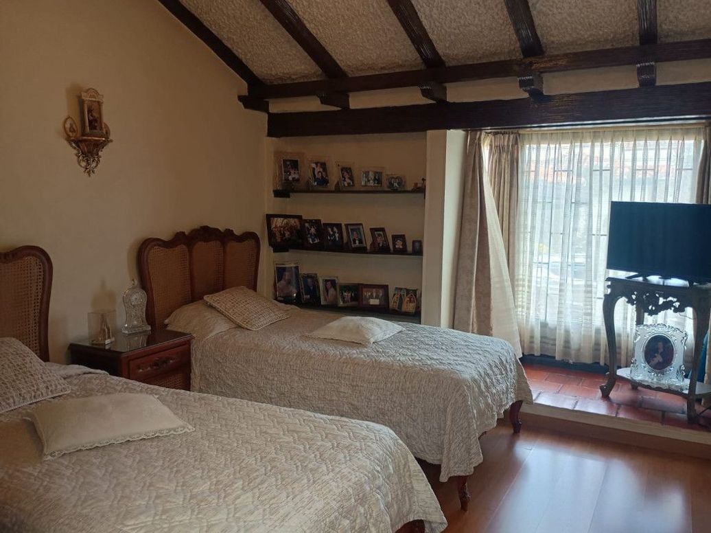 Casa de 4 alcobas en venta en Niza Norte, Bogotá, 313 m² · foto 9 de 20