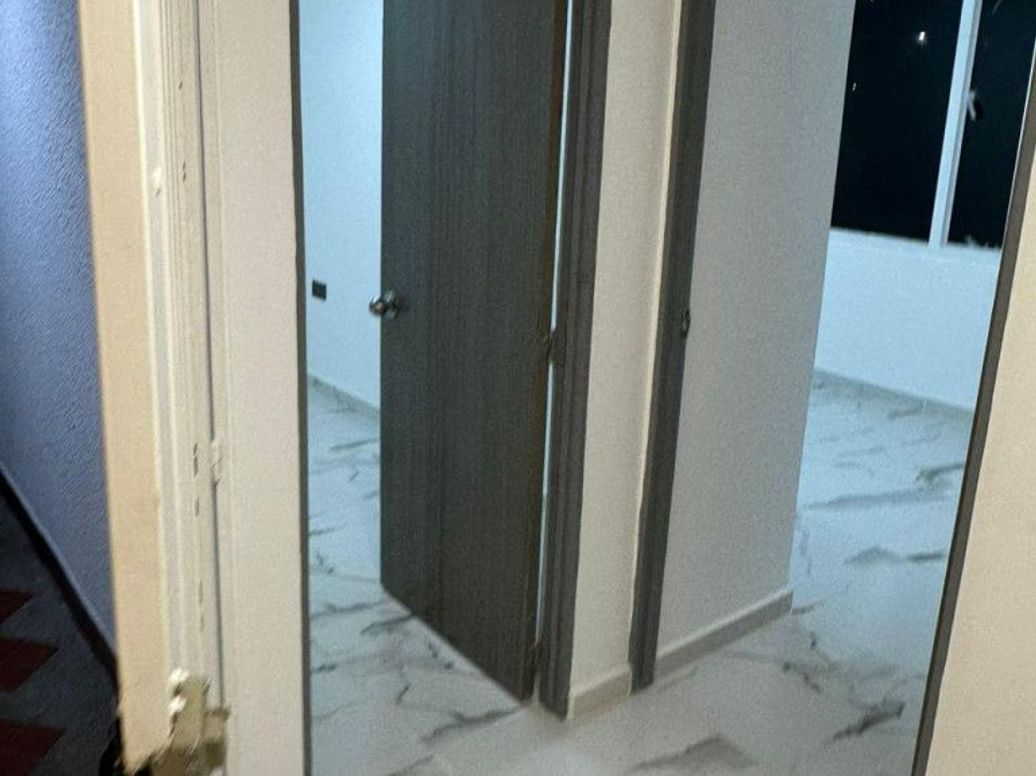 Apartamento en venta en Granada Norte, Bogotá · foto 7 de 16